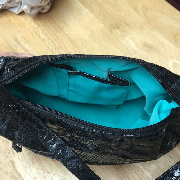 NWT Snakeskin Patent Leather Midi bag - Picture 3 of 3